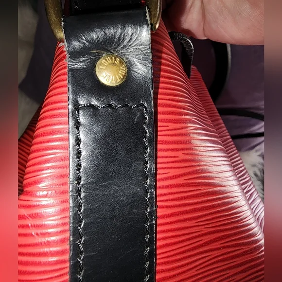 Louis Vuitton Noe Bucket Bag ❤️🖤 - Picture 13 of 16